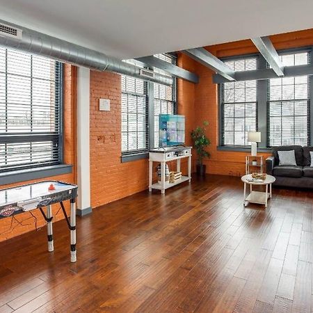 Centric Modern Loft W/ King Beds Apartment Rochester Bagian luar foto